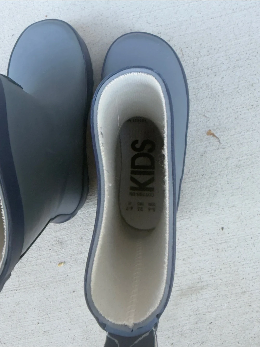 Cotton On Kids Blue Rain Boots Size 5/6